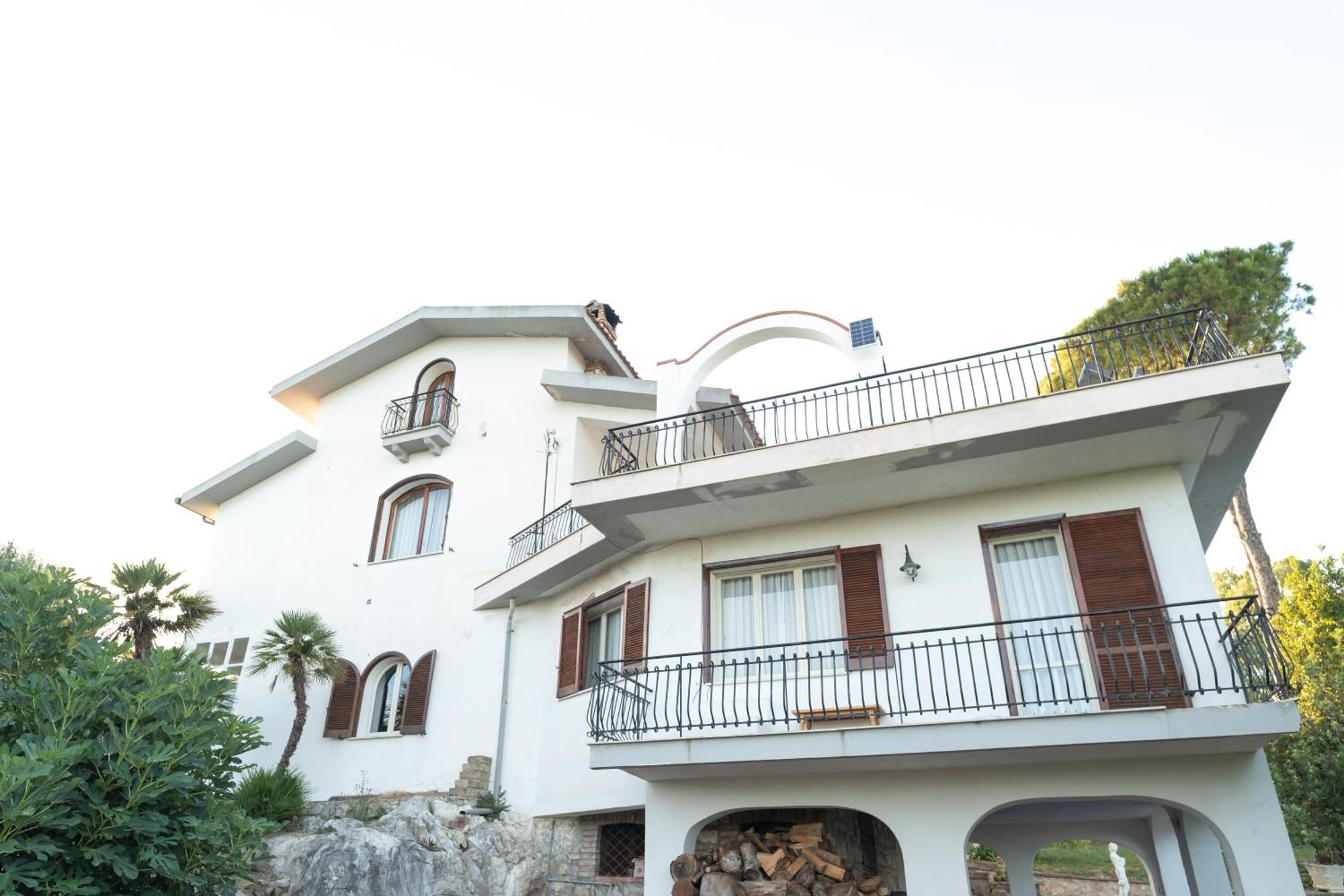 Villa Del Pino, Terrazza Vista Mare Minturno Kültér fotó