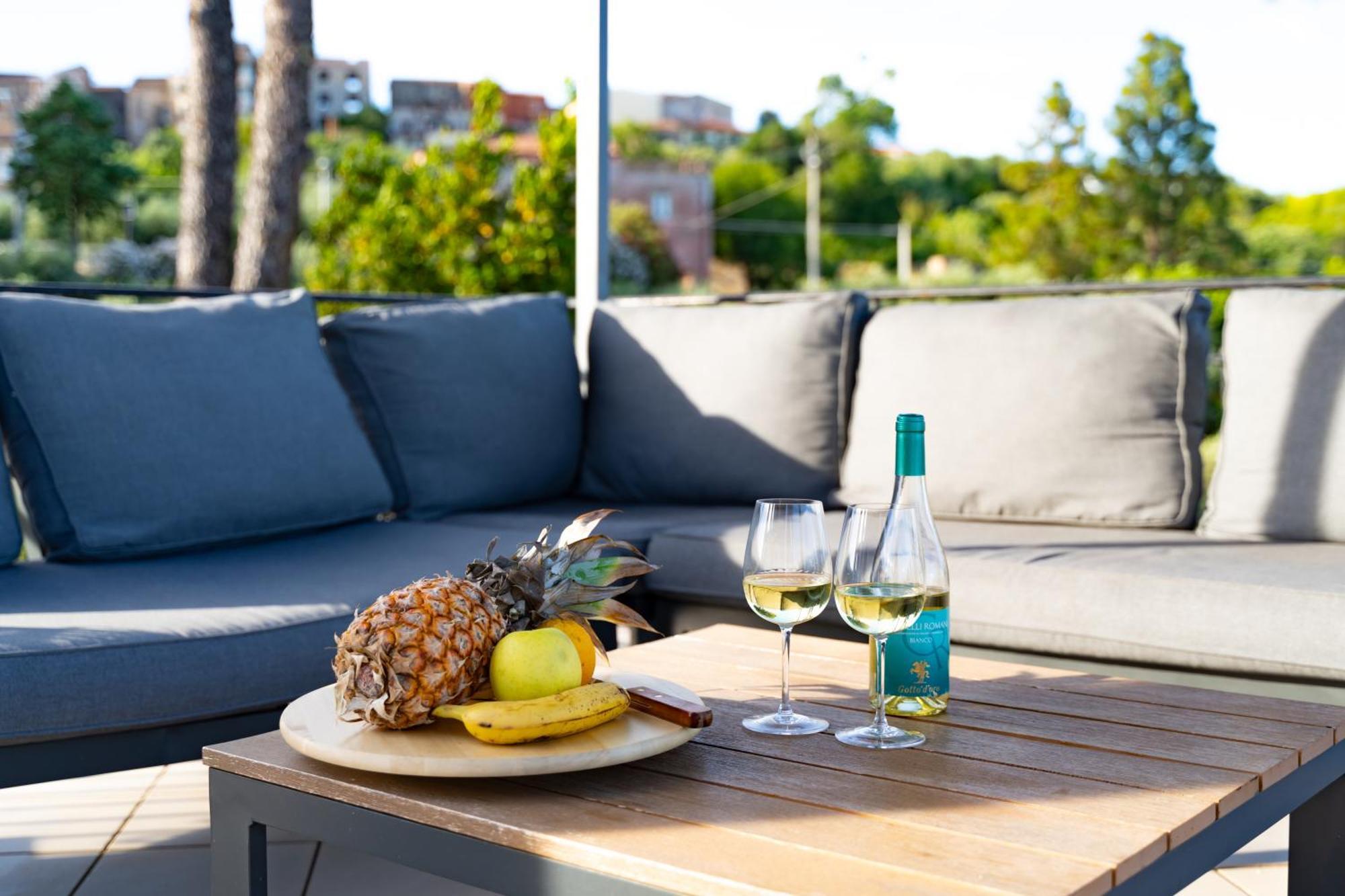 Villa Del Pino, Terrazza Vista Mare Minturno Kültér fotó